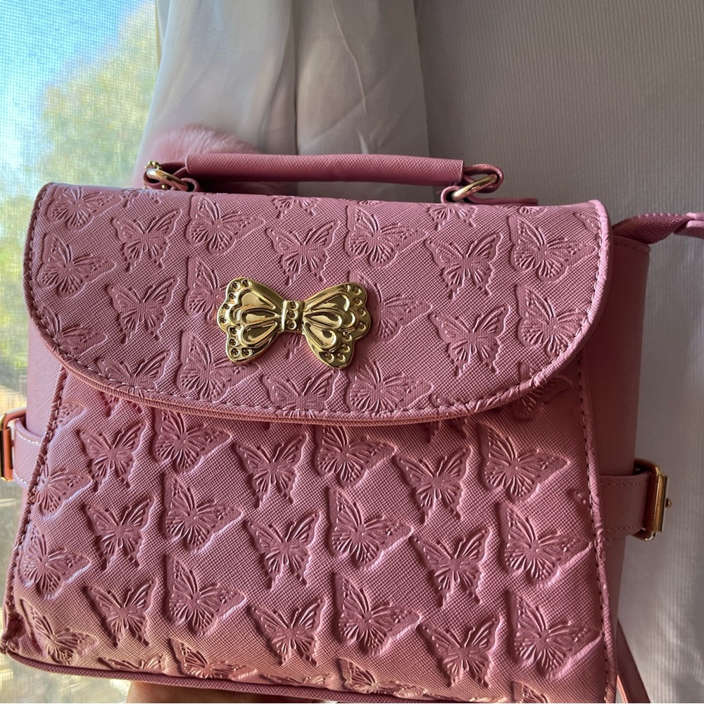 Women’s Butterfly Convertible Backpack / Crossbody